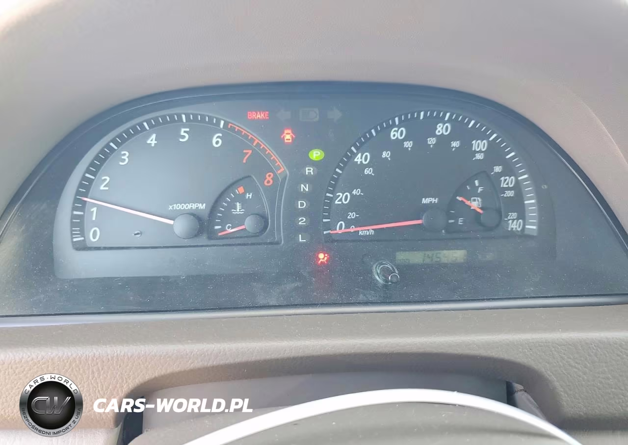 2002 Toyota Camry Le VIN:JTDBE32K020121995 - 9