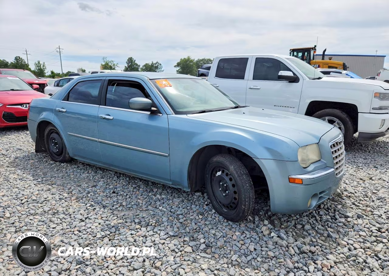 2008 Chrysler 300 Limited VIN:2C3KA33G18H281821 - 4