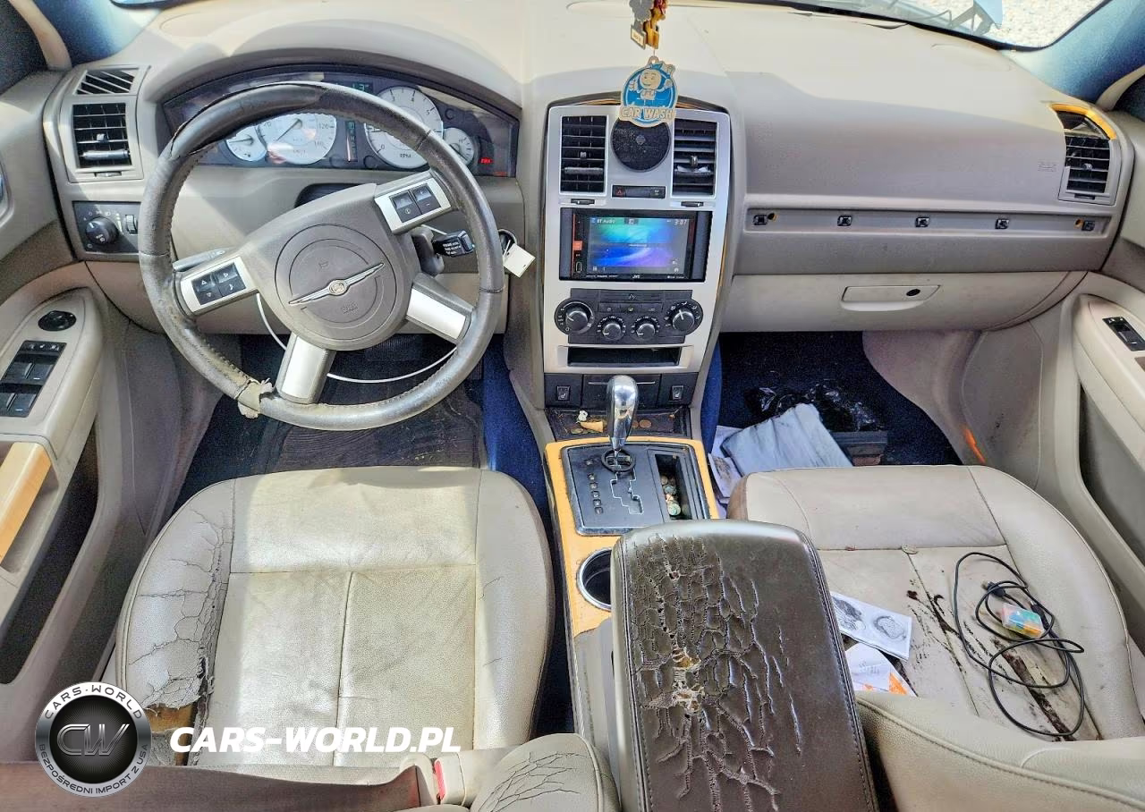 2008 Chrysler 300 Limited VIN:2C3KA33G18H281821 - 8