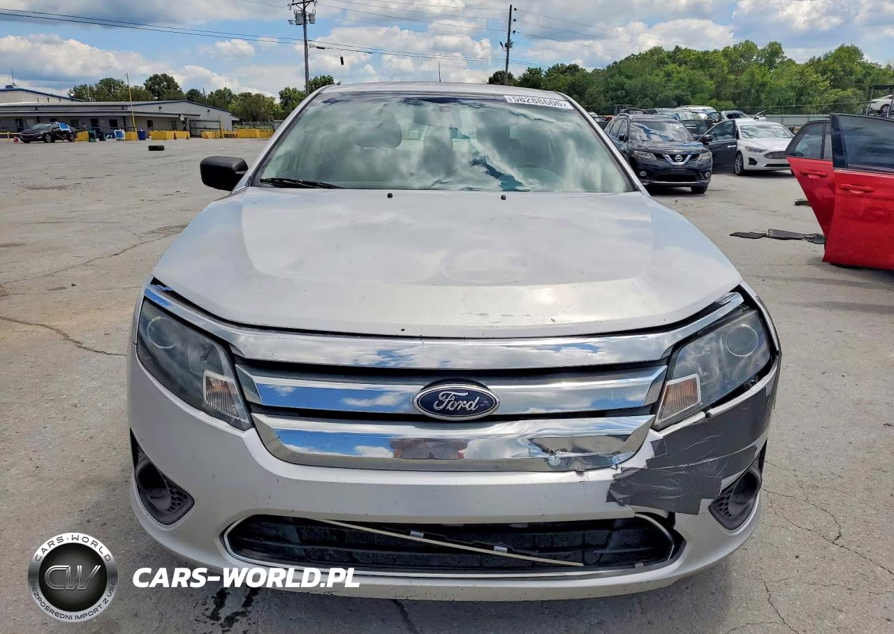 2011 Ford Fusion S VIN:3FAHP0GAXBR206822 - 5
