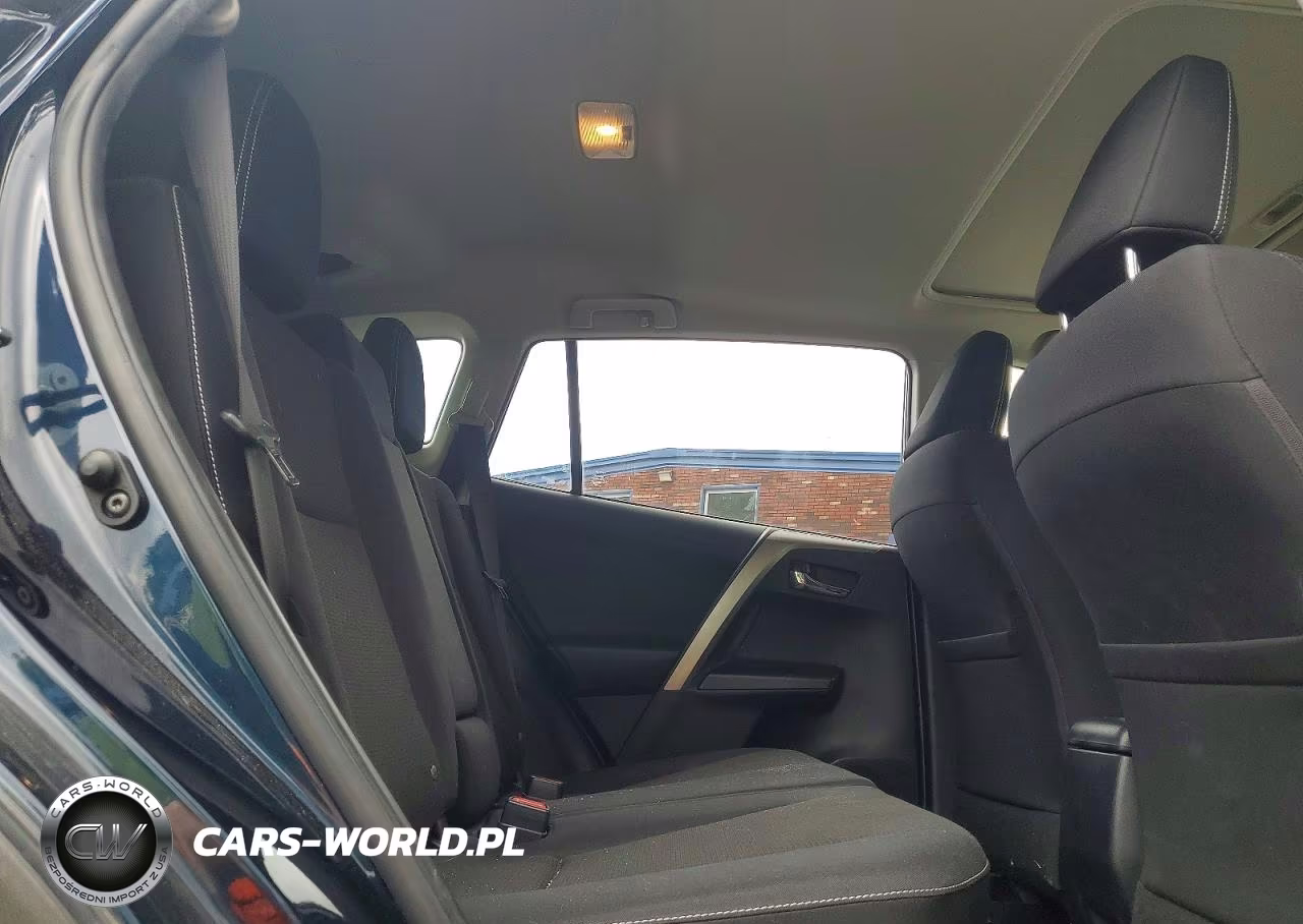 2018 Toyota Rav4 Xle VIN:JTMWFREVXJJ753192 - 11
