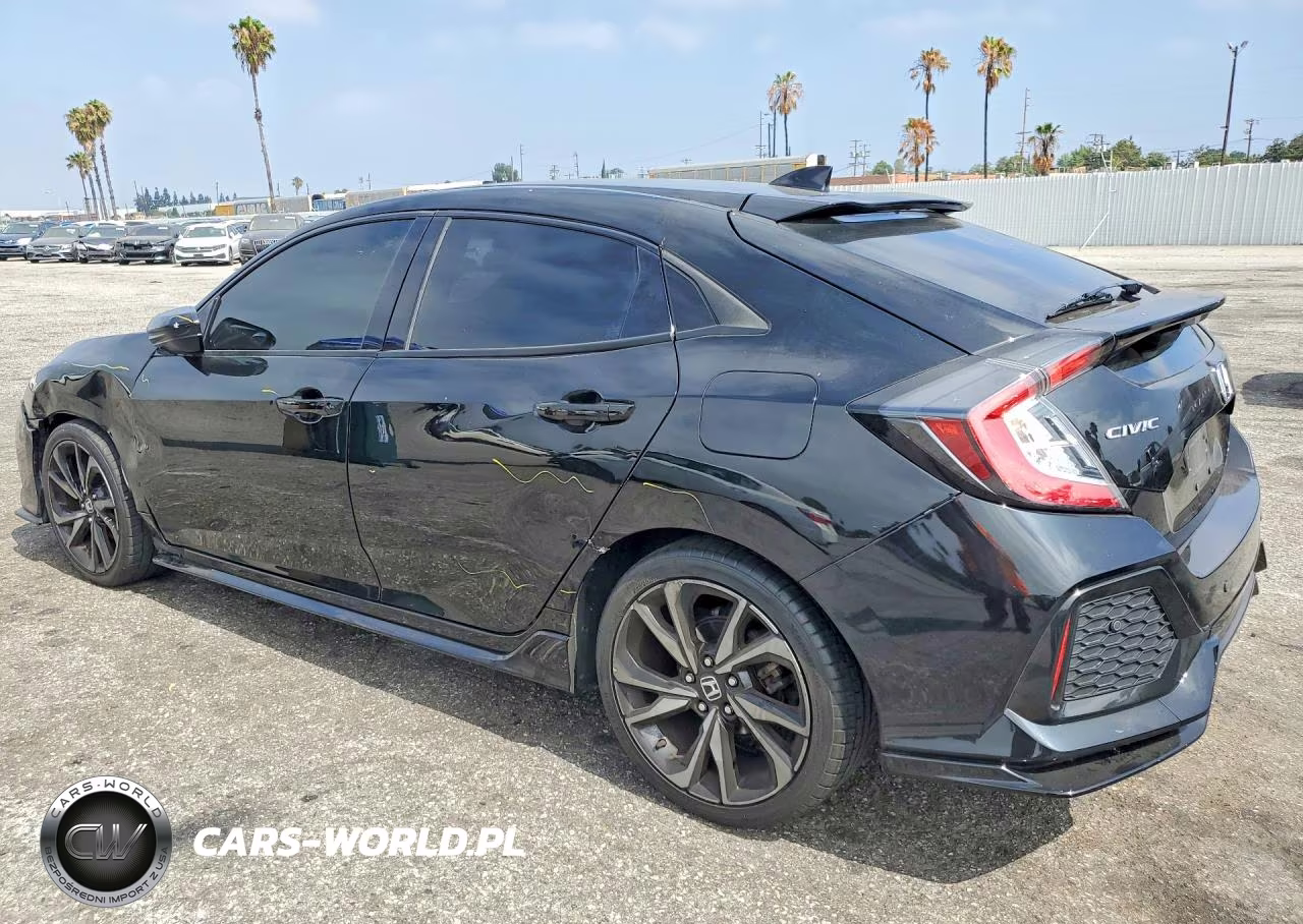 2018 Honda Civic Sport VIN:SHHFK7H47JU401129 - 2