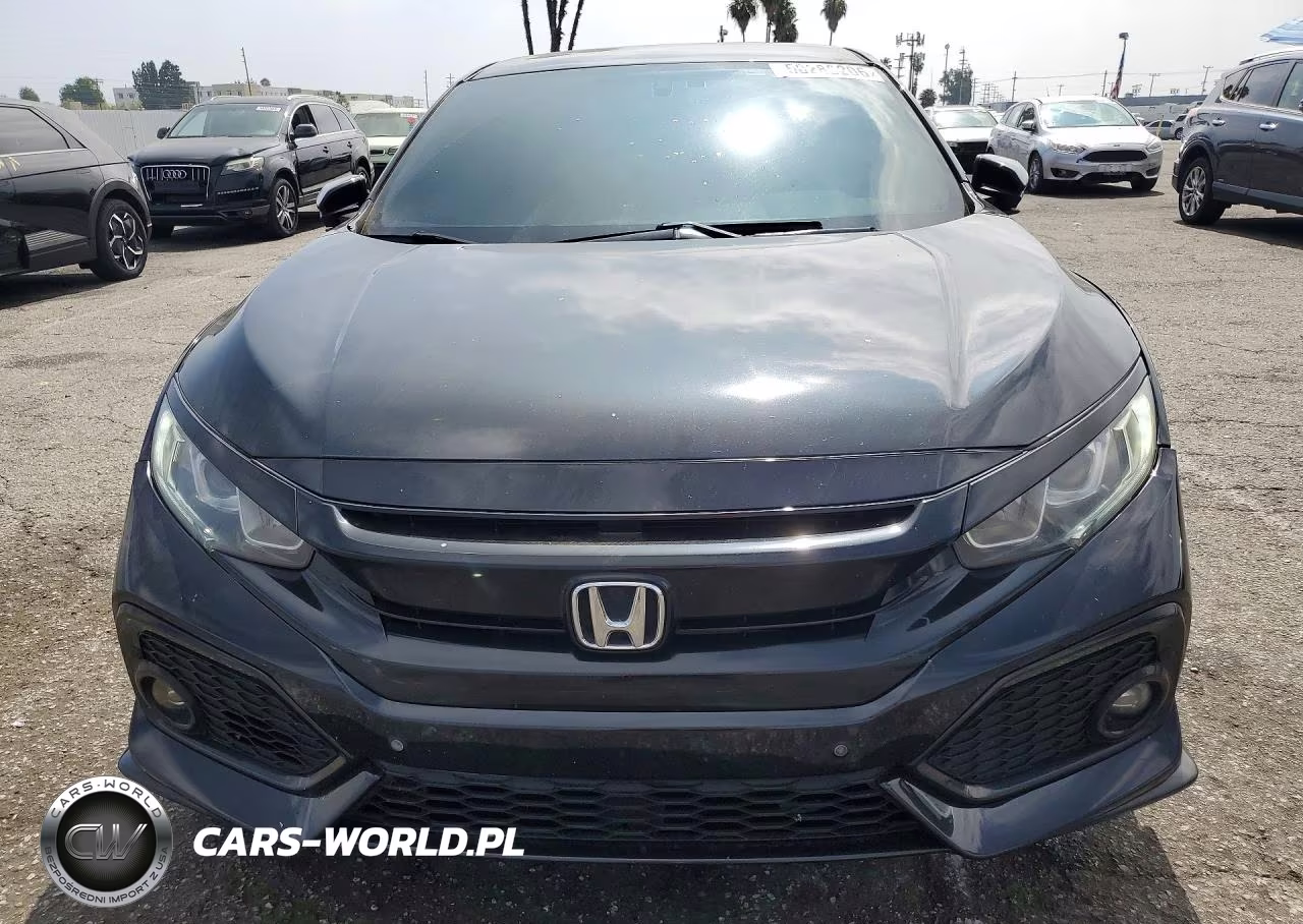 2018 Honda Civic Sport VIN:SHHFK7H47JU401129 - 5