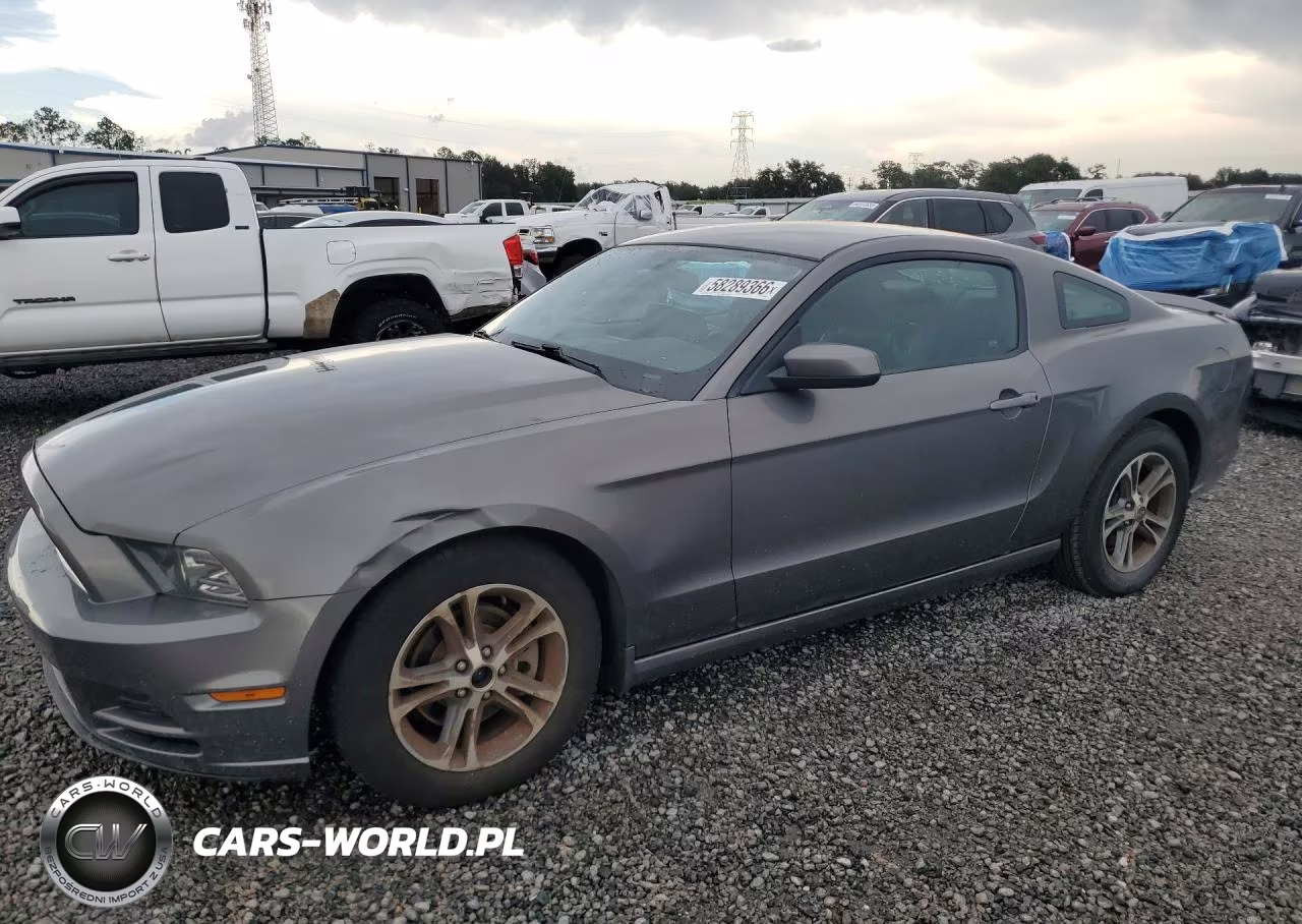 2013 Ford Mustang – zdjęcie 1 z 12