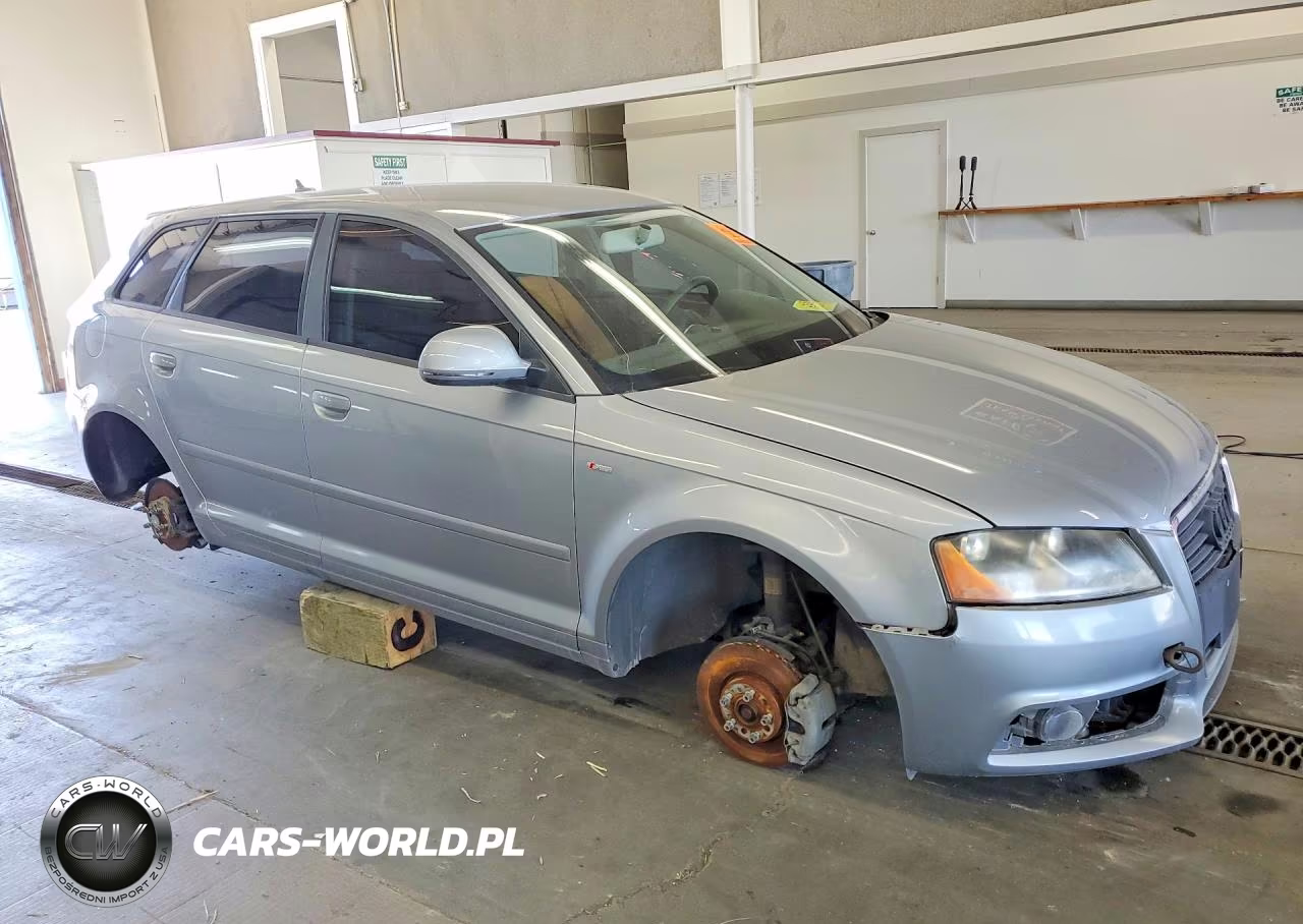 2010 Audi A3 Premium VIN:WAUBEBFM8AA106625 - 4