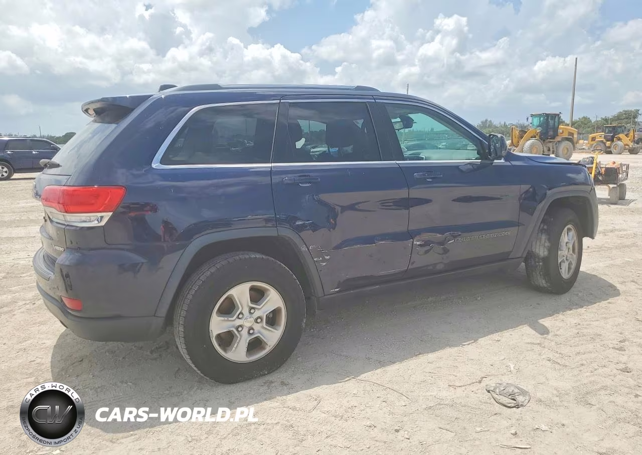 2017 Jeep Grand Cherokee Laredo VIN:1C4RJFAG9HC819425 - 3