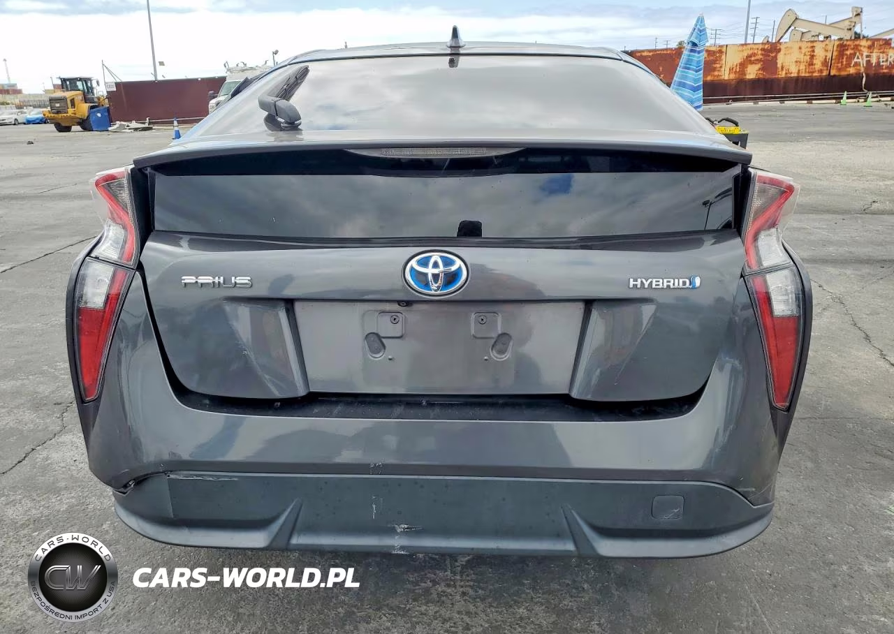 2017 Toyota Prius Three Touring VIN:JTDKARFUXH3532791 - 6