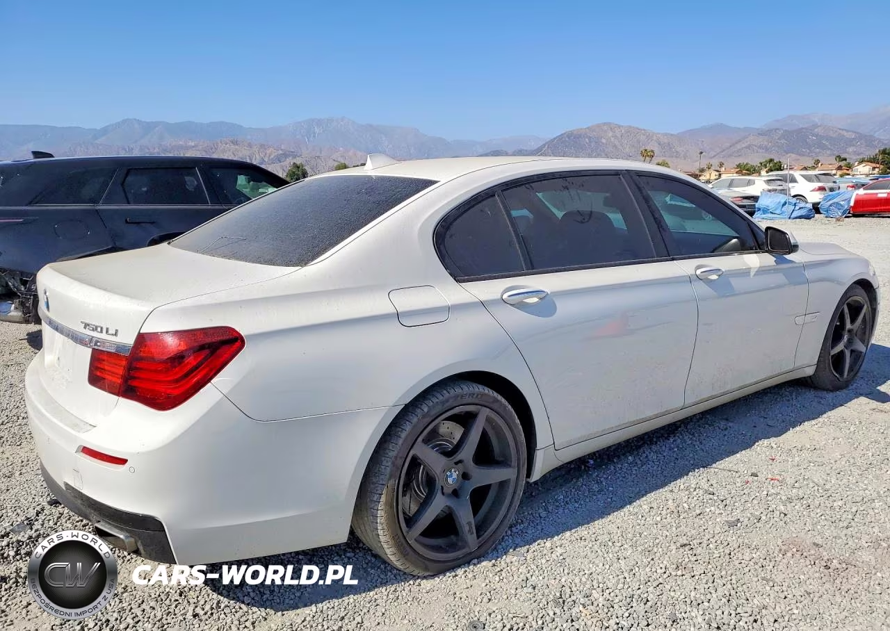 2015 BMW 750 Li VIN:WBAYE8C58FD781620 - 3