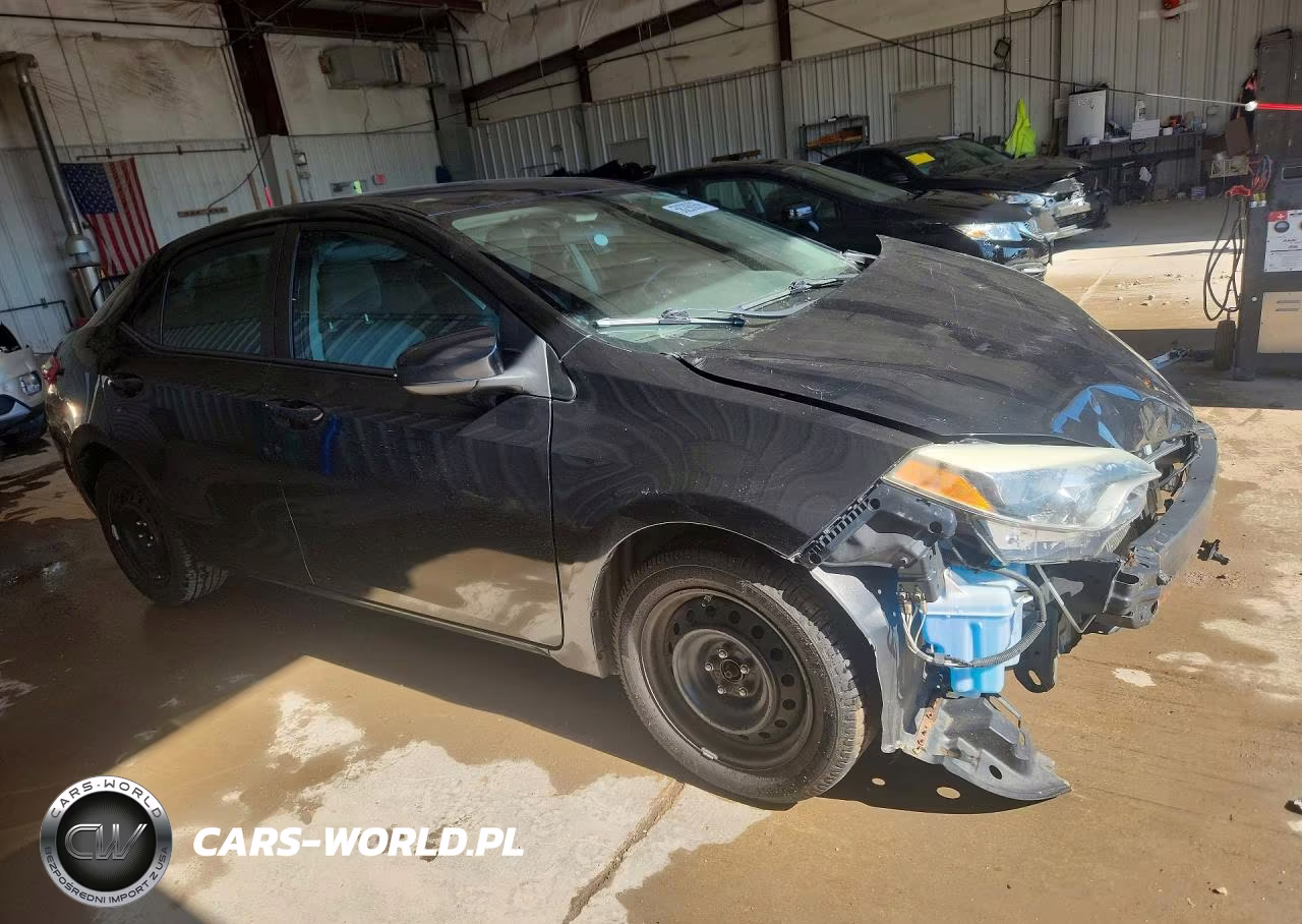 2015 Toyota Corolla Le VIN:2T1BURHE4FC259817 - 4
