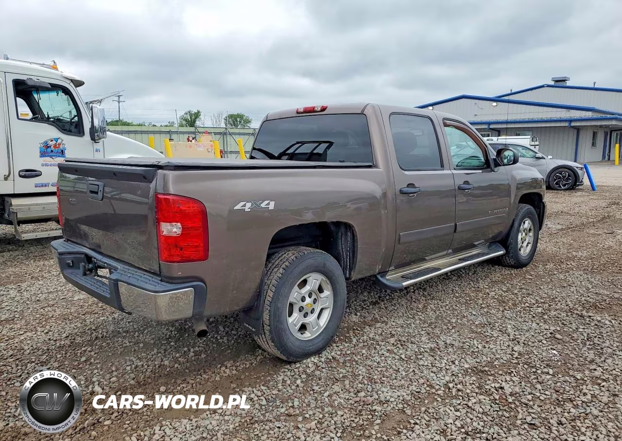 2008 Chevrolet Silverado K1500 VIN:2GCEK13J081281310 - 3