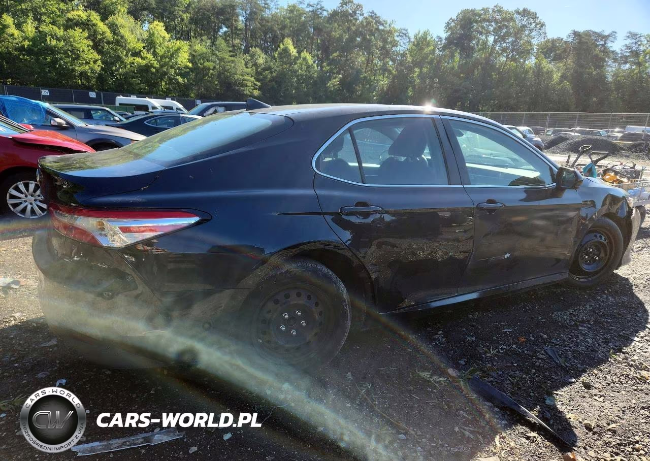 2019 Toyota Camry Le VIN:4T1B11HK5KU818056 - 3
