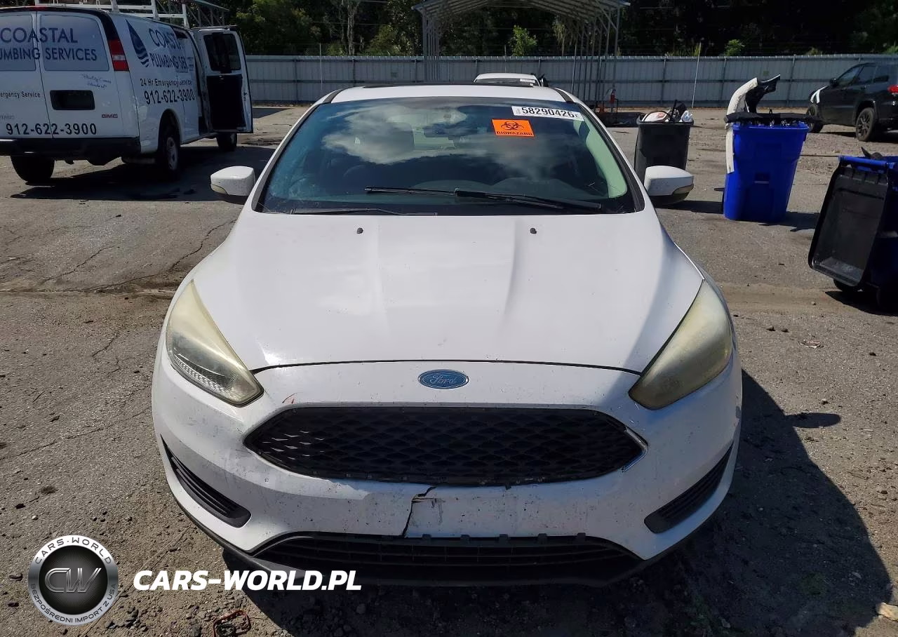 2016 Ford Focus Se VIN:1FADP3K28GL204346 - 5