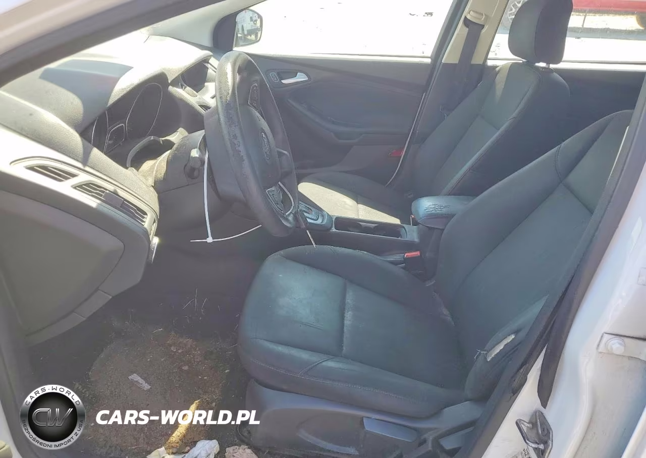 2016 Ford Focus Se VIN:1FADP3K28GL204346 - 7