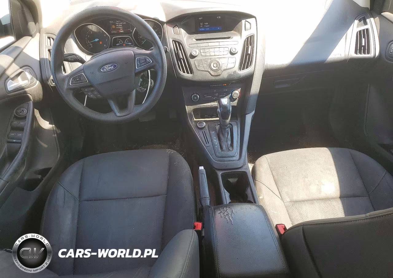 2016 Ford Focus Se VIN:1FADP3K28GL204346 - 8