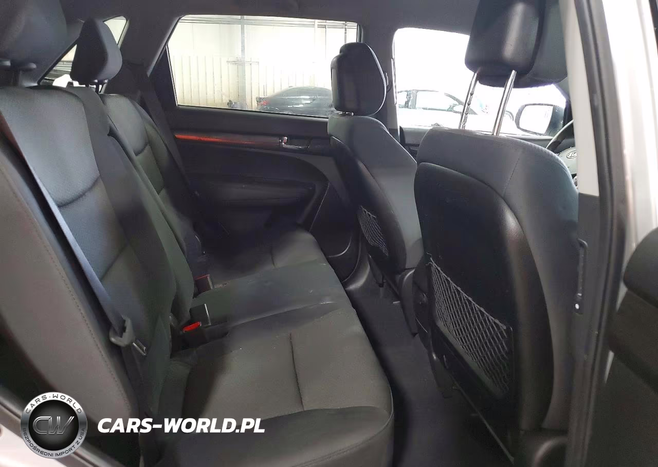 2012 Kia Sorento Lx VIN:5XYKT3A17CG246843 - 10
