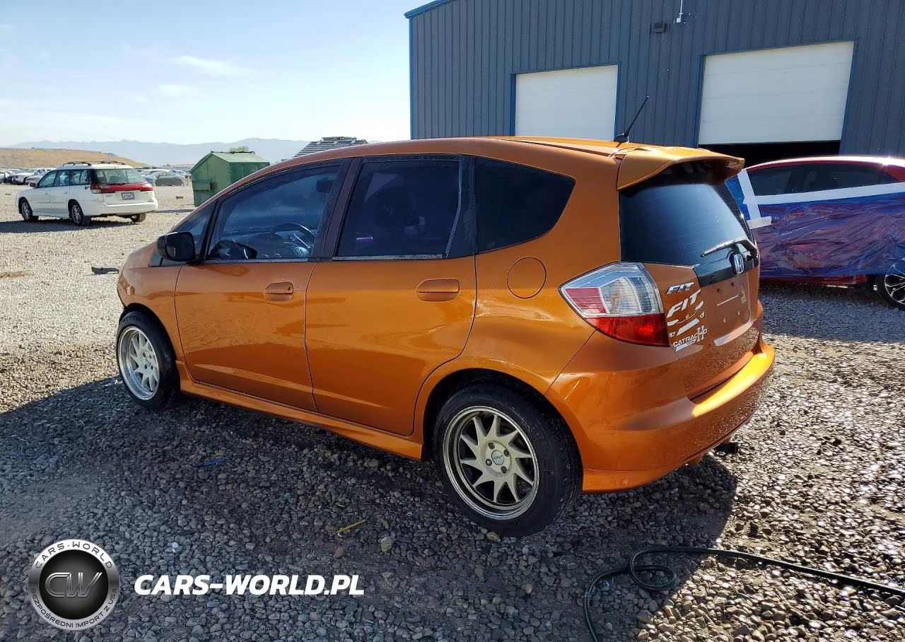 2011 Honda Fit Sport VIN:JHMGE8H67BC008300 - 2
