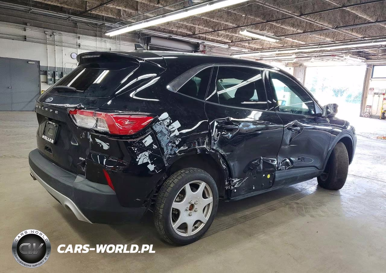 2022 Ford Escape Se VIN:1FMCU9G60NUA82890 - 3