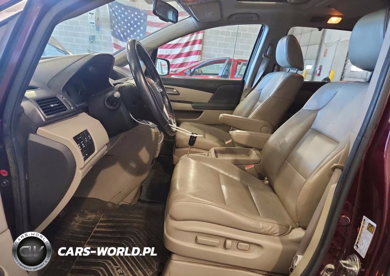 2013 Honda Odyssey Touring VIN:5FNRL5H96DB048740 - 7