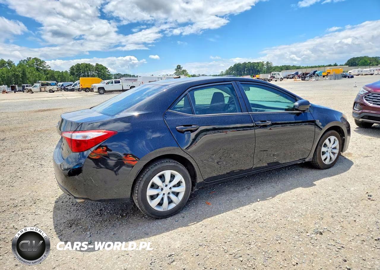 2015 Toyota Corolla Le VIN:2T1BURHEXFC427122 - 3