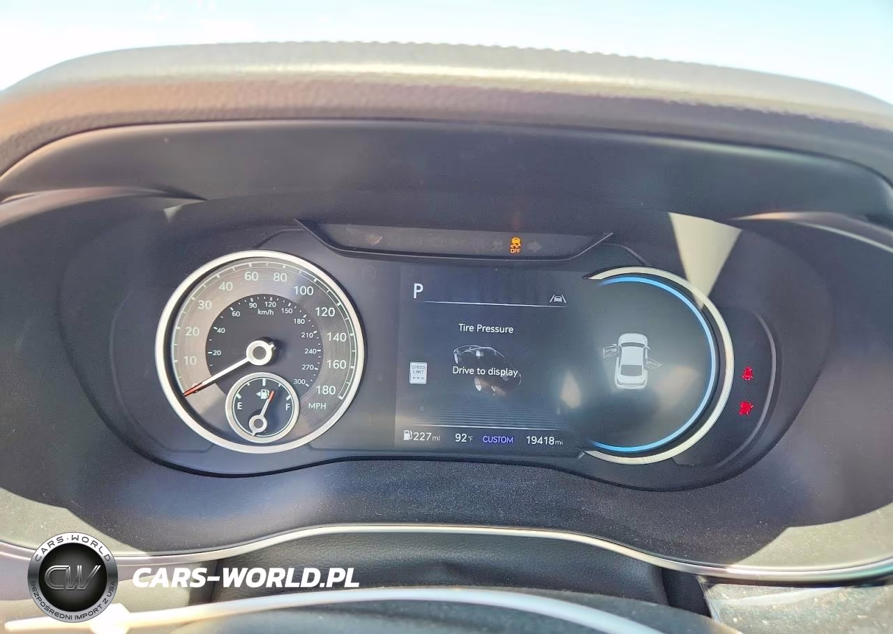 2025 Genesis G70 2.5T Standard VIN:KMTG34SC3SU147740 - 9
