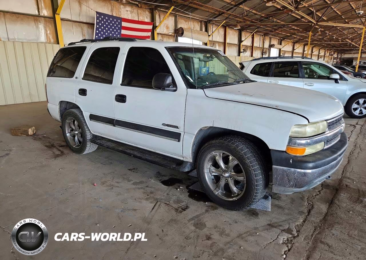 2002 Chevrolet Tahoe C1500 VIN:1GNEC13T62R162939 - 3