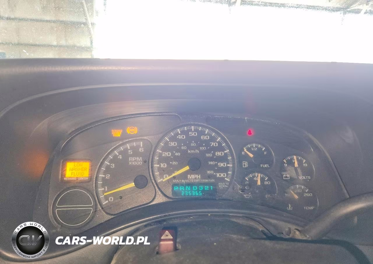 2002 Chevrolet Tahoe C1500 VIN:1GNEC13T62R162939 - 8