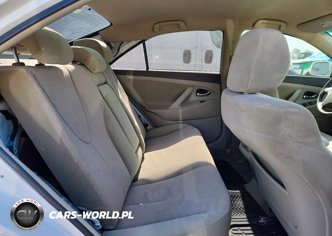 2010 Toyota Camry Le VIN:4T4BF3EKXAR065758 - 10
