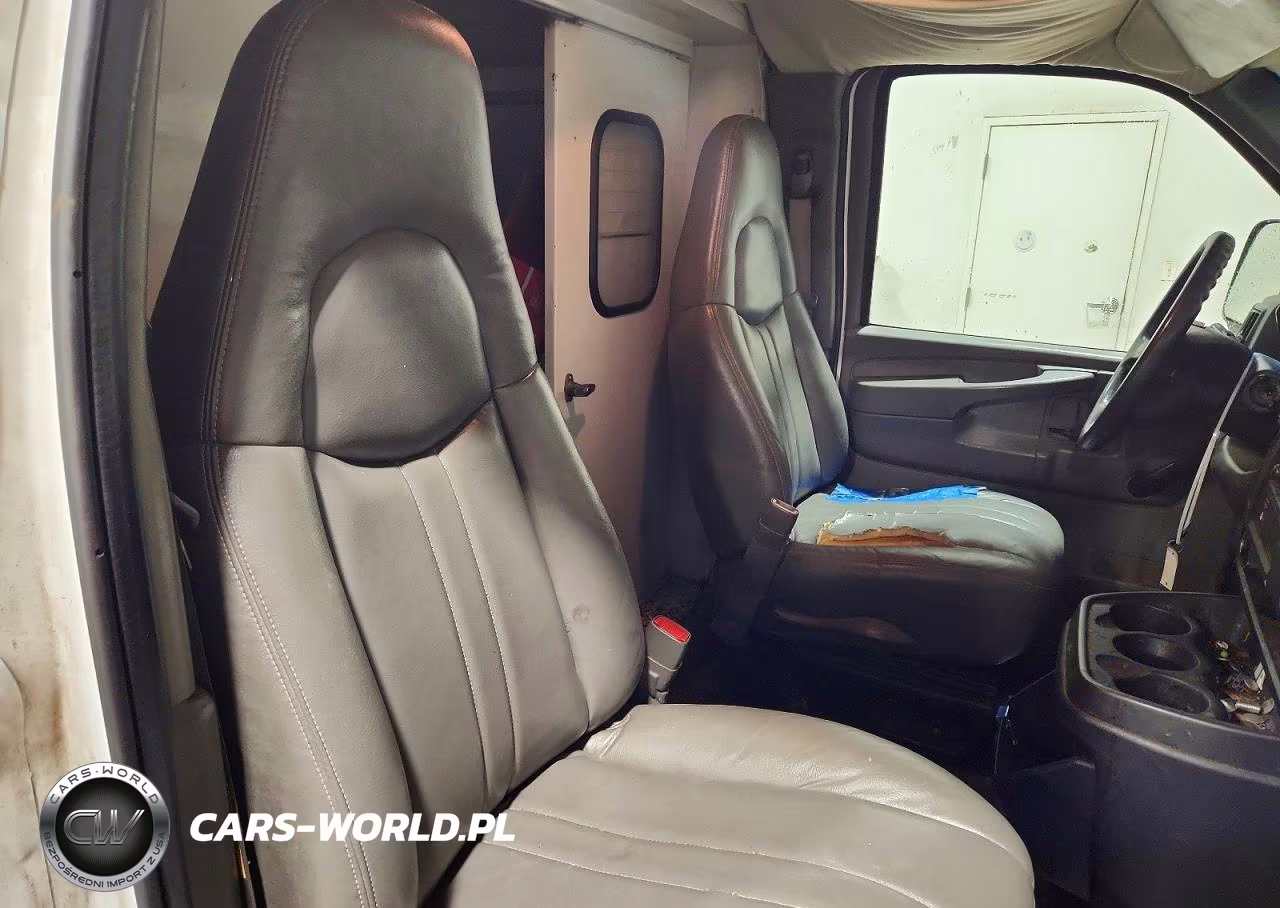 2006 Chevrolet Express G3500 VIN:1GBHG31U361137779 - 11