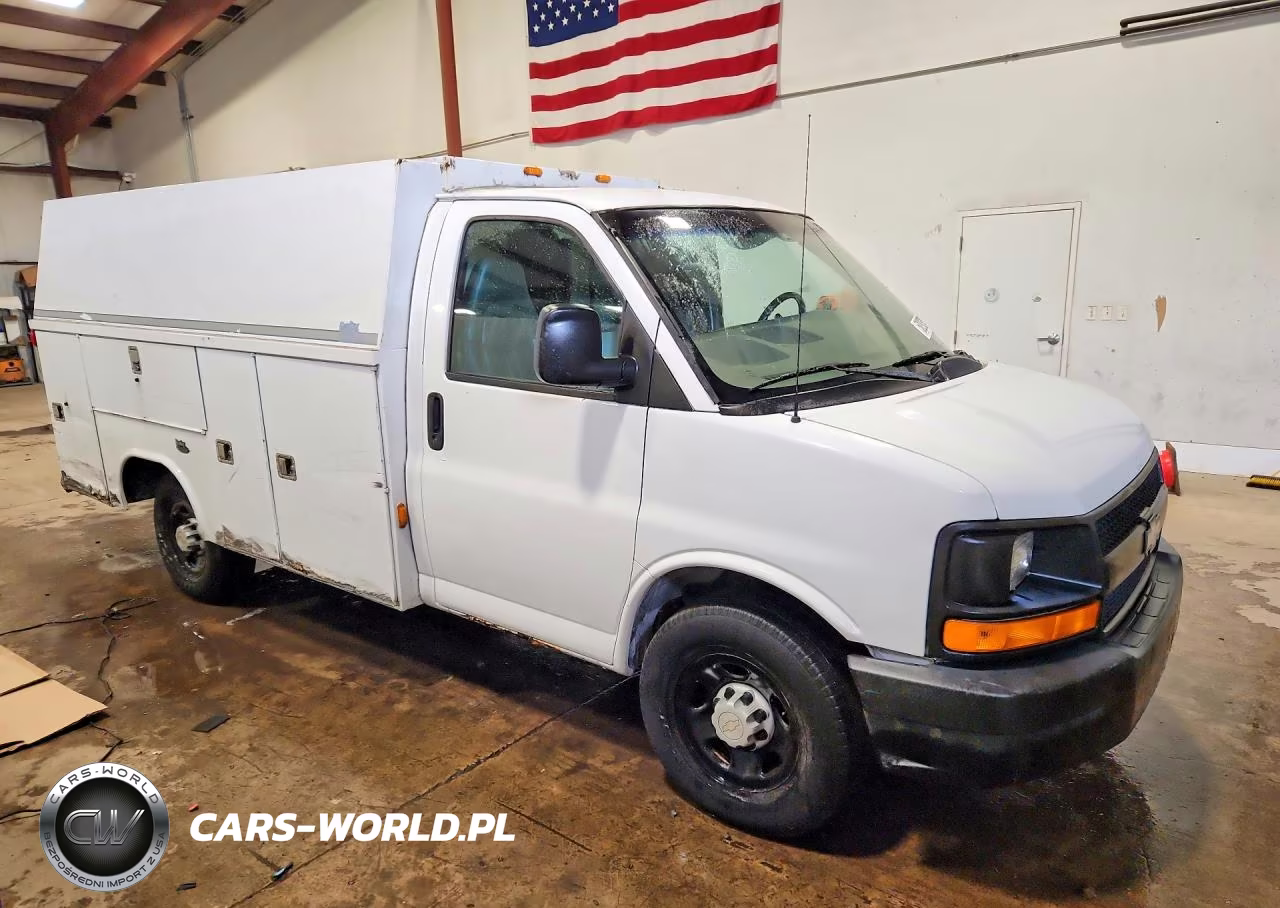 2006 Chevrolet Express G3500 VIN:1GBHG31U361137779 - 4