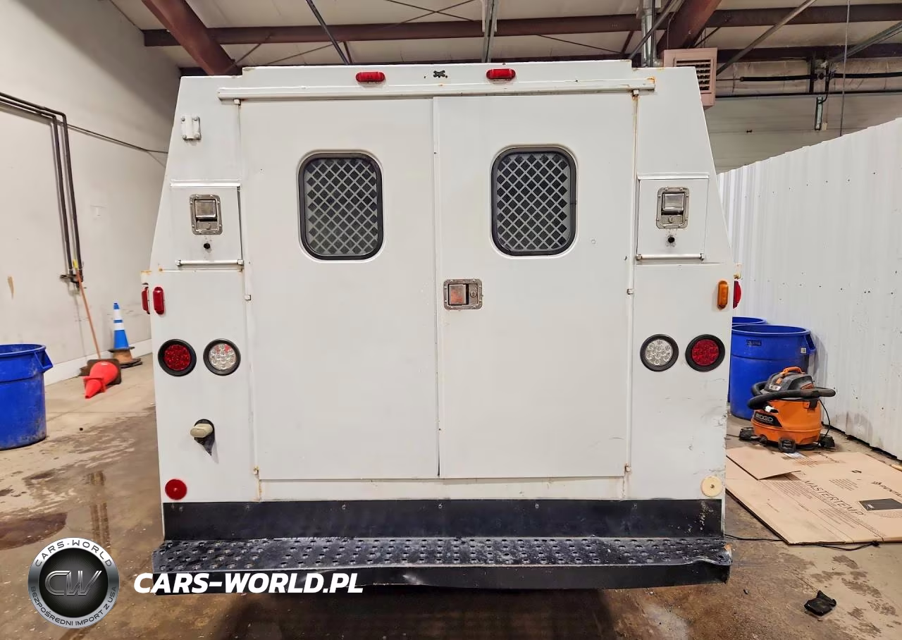 2006 Chevrolet Express G3500 VIN:1GBHG31U361137779 - 6