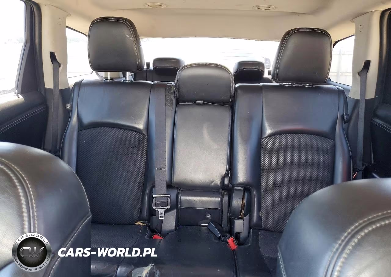 2017 Dodge Journey Crossroad VIN:3C4PDCGGXHT594781 - 10