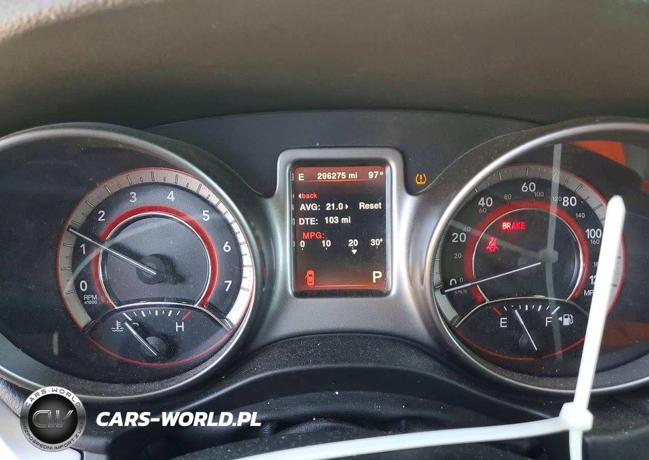 2017 Dodge Journey Crossroad VIN:3C4PDCGGXHT594781 - 9