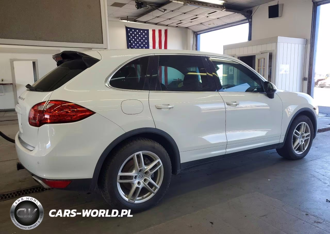 2013 Porsche Cayenne VIN:WP1AA2A28DLA09822 - 3