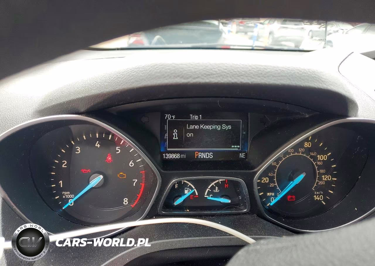 2018 Ford Escape Se VIN:1FMCU9GD5JUB63649 - 9