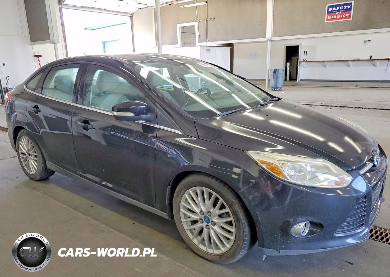 2012 Ford Focus Sel VIN:1FAHP3H29CL105179 - 4