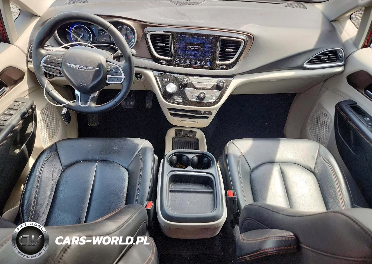 2017 Chrysler Pacifica Touring L VIN:2C4RC1BGXHR588120 - 8