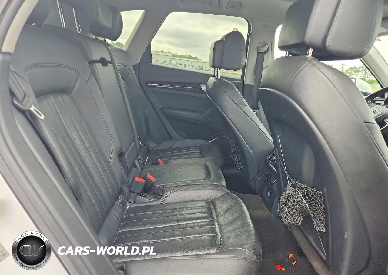 2018 Audi Q5 Premium VIN:WA1ANAFY6J2156942 - 11