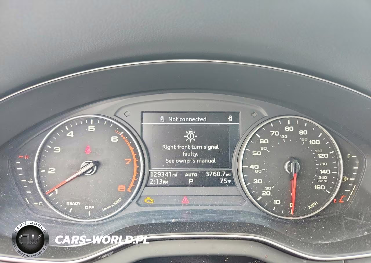 2018 Audi Q5 Premium VIN:WA1ANAFY6J2156942 - 9