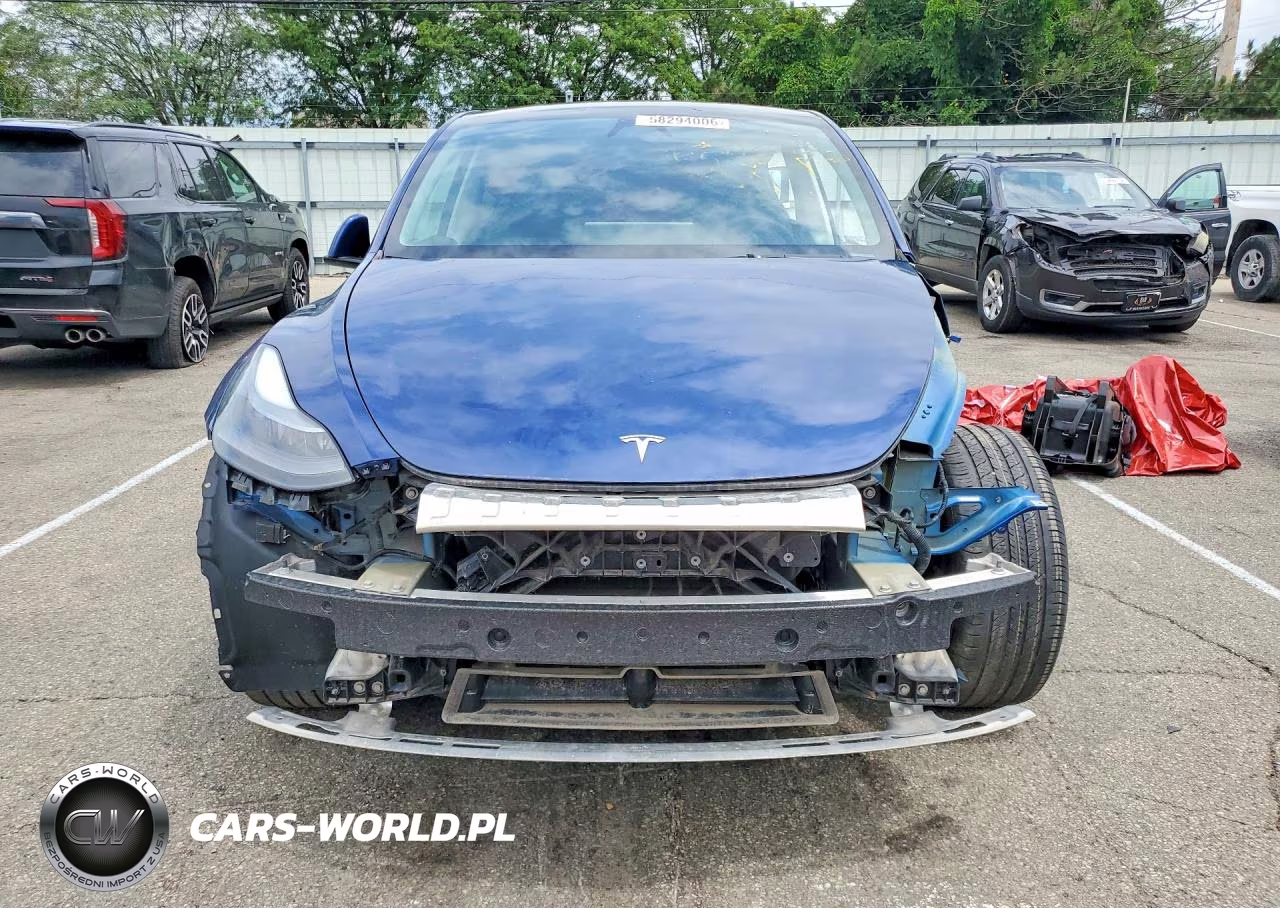 2024 Tesla Model Y VIN:7SAYGDEE2RF983601 - 5