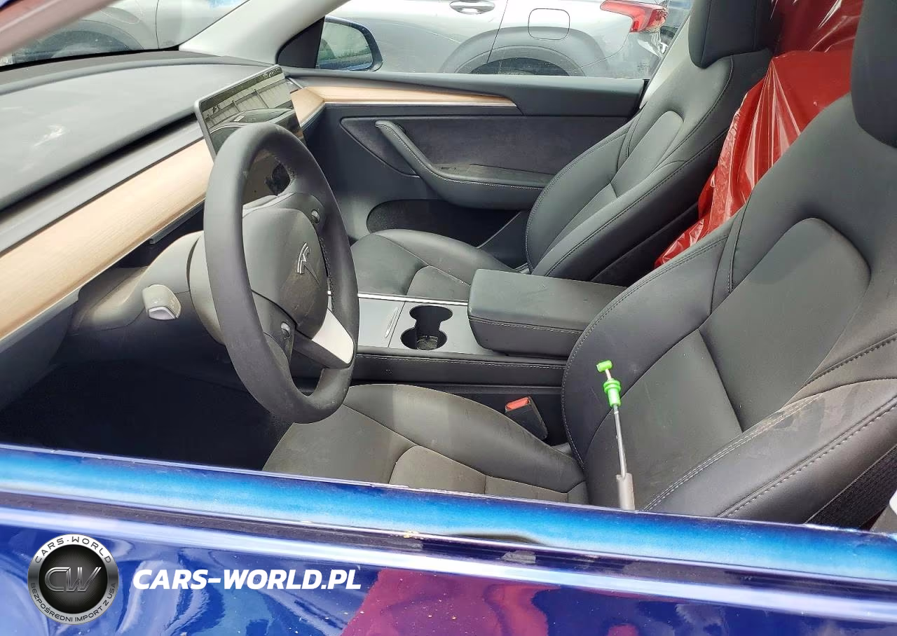 2024 Tesla Model Y VIN:7SAYGDEE2RF983601 - 7