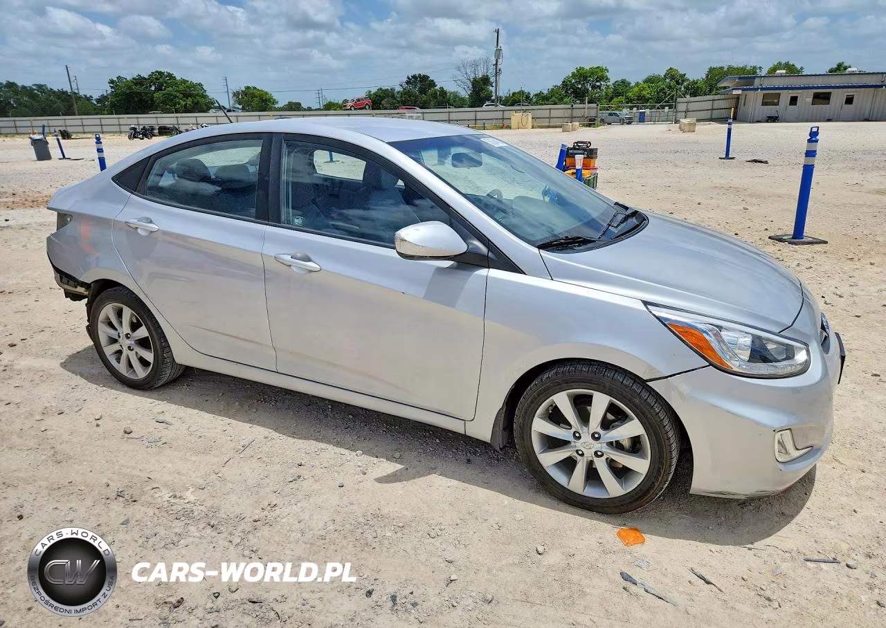 2014 Hyundai Accent Gls VIN:KMHCU4AE3EU676750 - 4