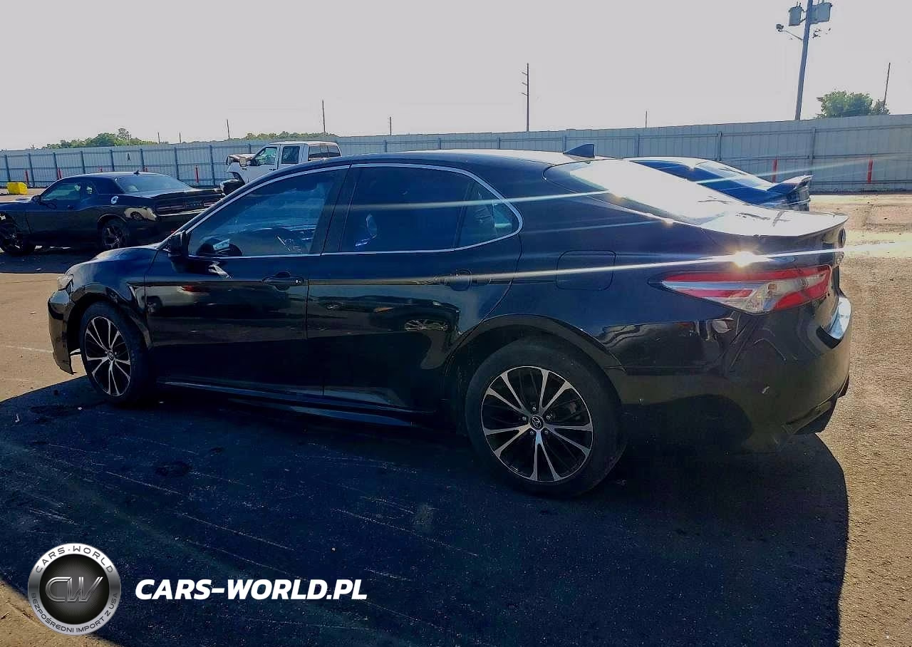 2019 Toyota Camry Se VIN:4T1B11HK6KU218324 - 2