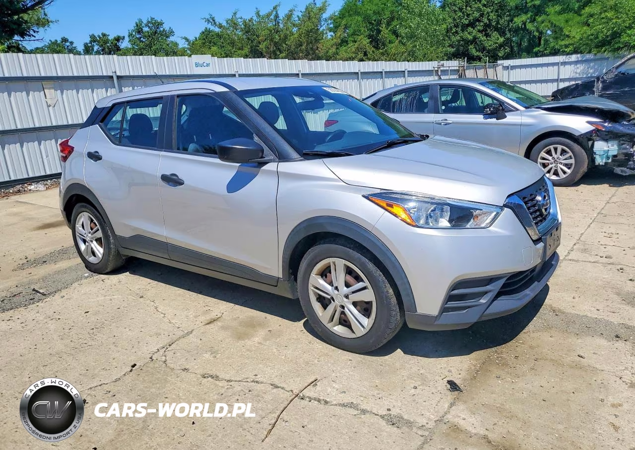 2020 Nissan Kicks S VIN:3N1CP5BVXLL506380 - 4