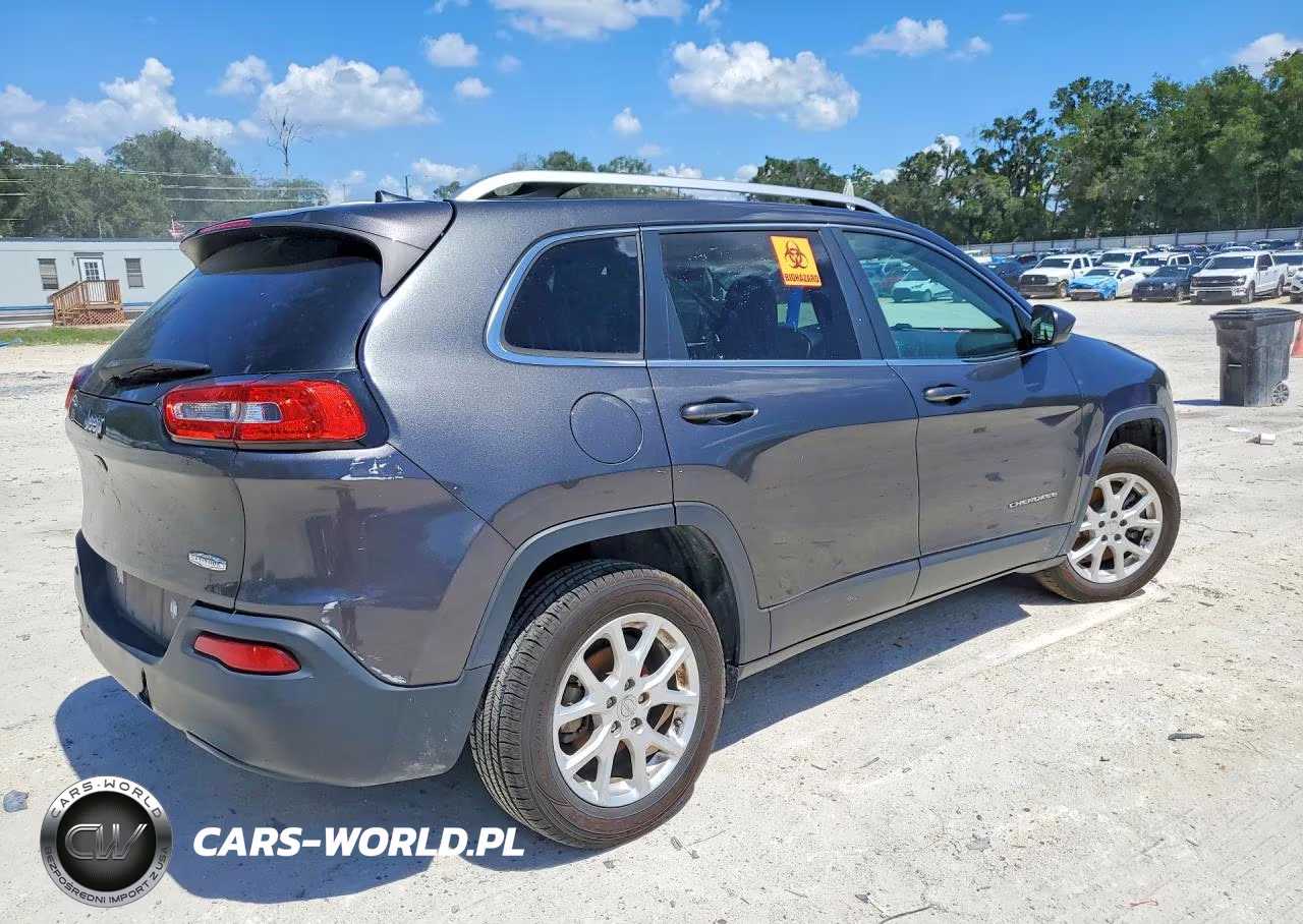 2017 Jeep Cherokee Latitude VIN:1C4PJLCB4HW522889 - 3