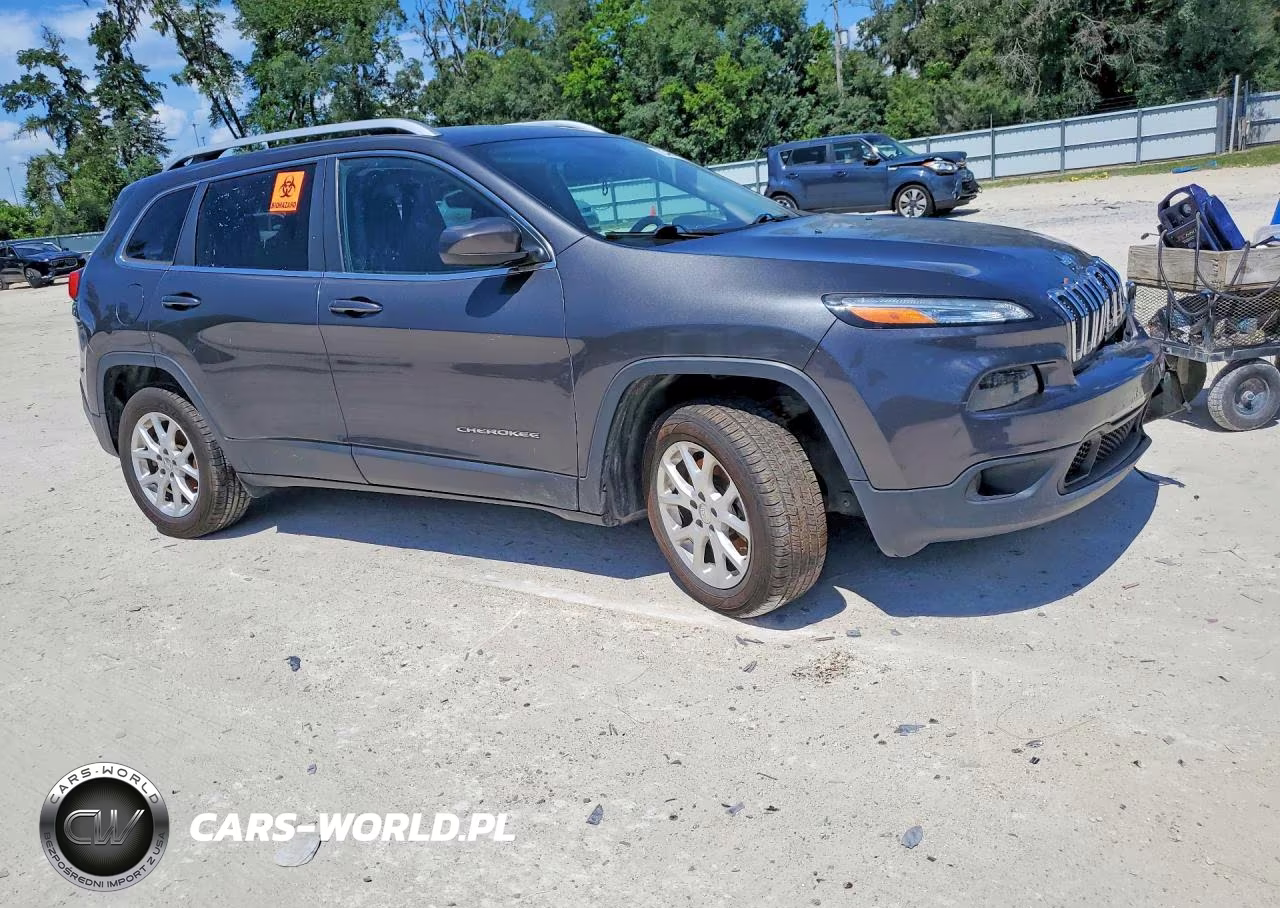 2017 Jeep Cherokee Latitude VIN:1C4PJLCB4HW522889 - 4