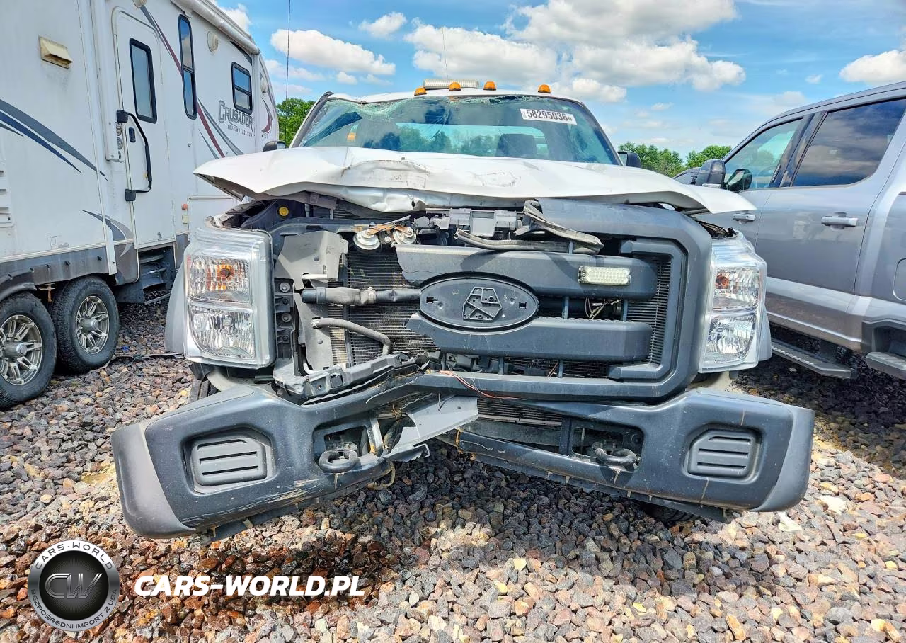 2016 Ford F550 Super Duty Dump Truck VIN:1FDUF5GT3GEB87241 - 5