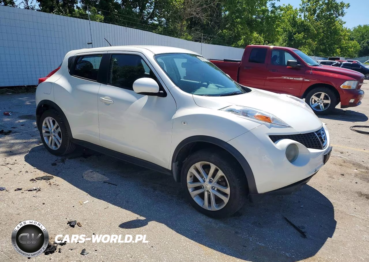 2013 Nissan Juke S VIN:JN8AF5MV0DT219782 - 4