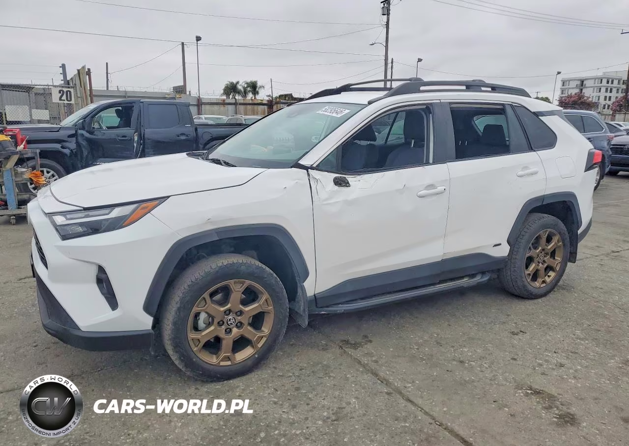 2023 Toyota Rav4 Hybrid Woodland Edition – zdjęcie 1 z 13