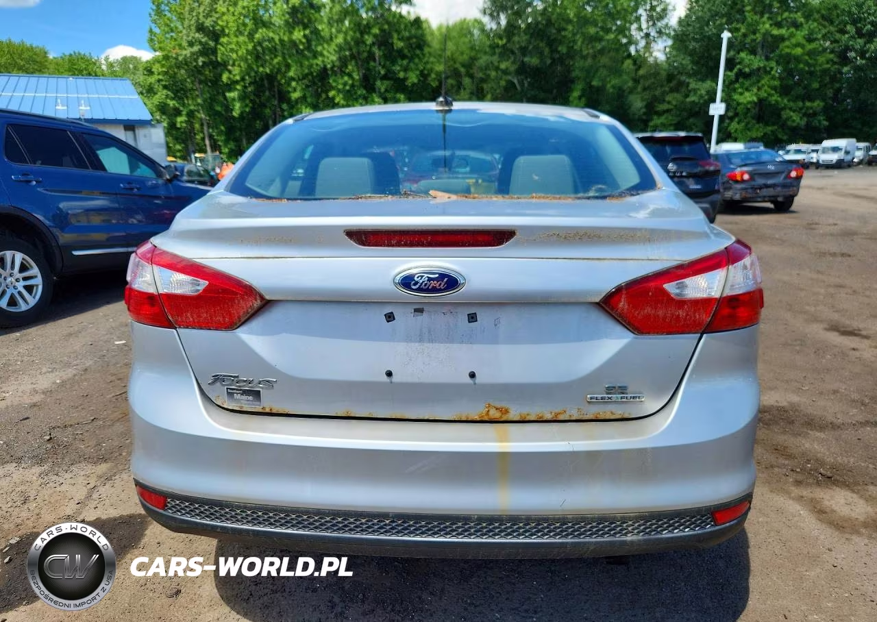 2014 Ford Focus Se VIN:1FADP3F26EL304808 - 6