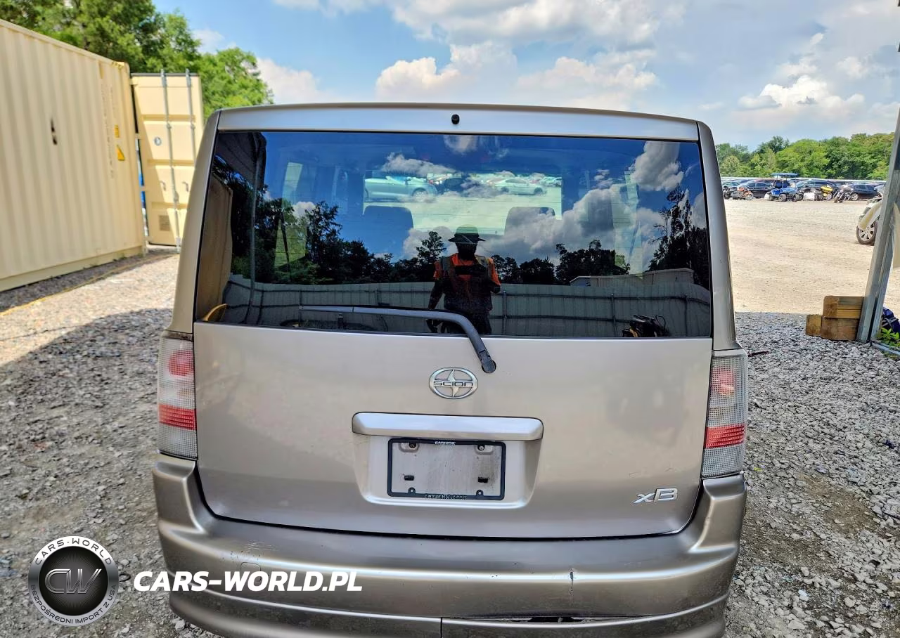 2006 Toyota Scion Xb VIN:JTLKT324X64088899 - 6